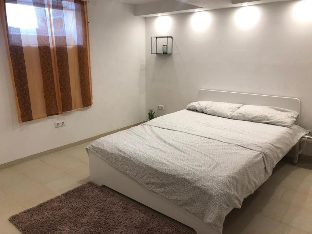 Bescheidene Untergeschoss Wohnung In Guter Lage. Кёльн Экстерьер фото